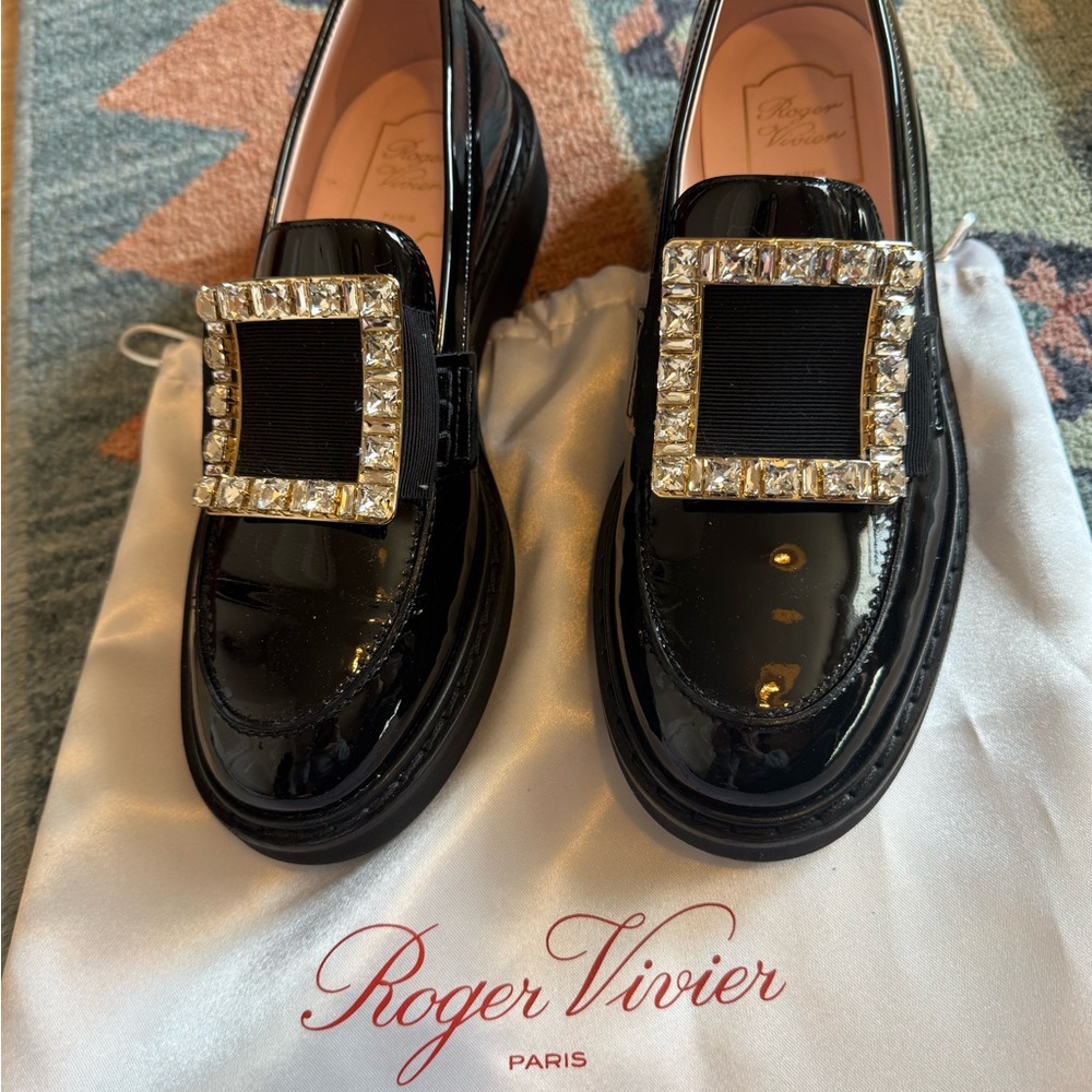 Authentic Roger Vivier Black Patent Leather Loafers
